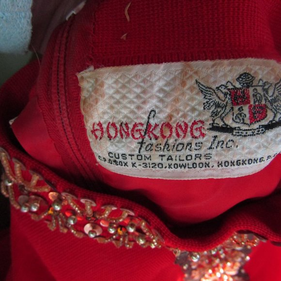 VINTAGE 1970'S RED KNIT 2 PC. SUIT W/ SEQUINS & BEADWORK / 38" BUST MEASURE - Picture 16 of 16